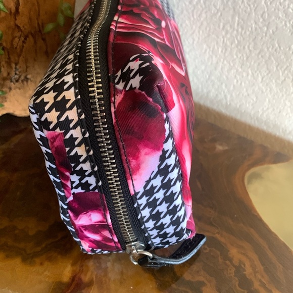 SONIA KASHUK bag, pink roses on black/white houndstooth check, silver zipper EUC - Picture 4 of 17